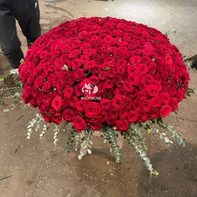 Цветы в корзине &laquo;Я очень скучаю по тебе&raquo;