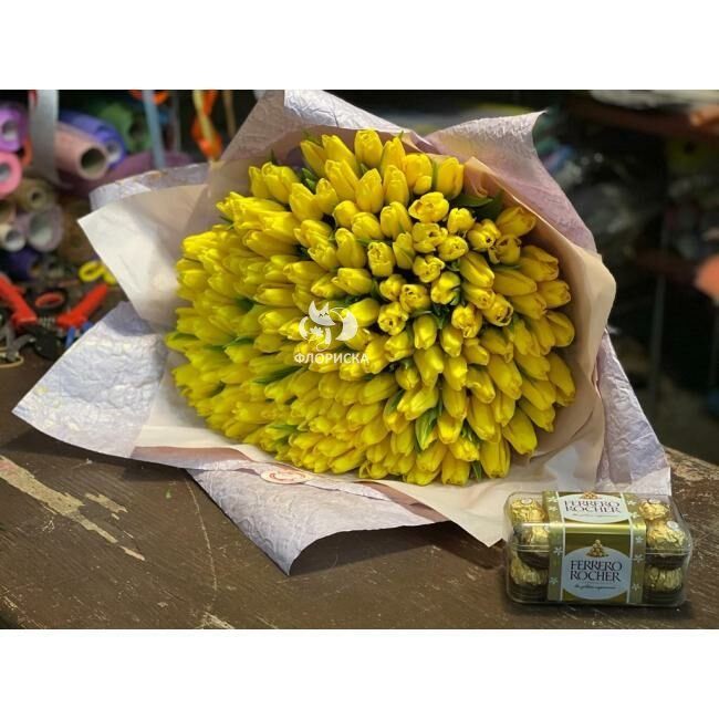 Букет с тюльпанами &laquo;Солнце&raquo;