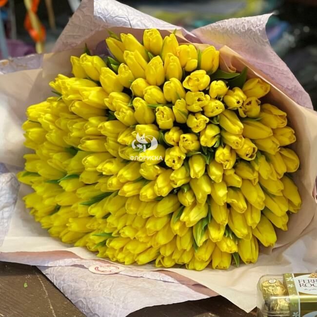 Букет с тюльпанами &laquo;Солнце&raquo;