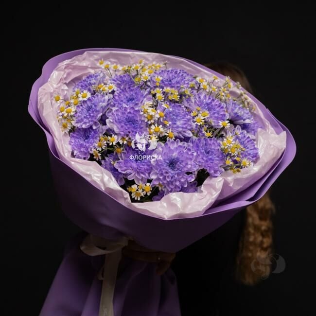 Букет из хризантем и ромашки  &laquo;Краски яркого лета&raquo;