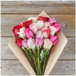 Букет с розами &laquo;Стройняшка&raquo;