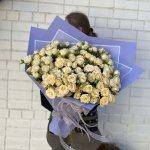 Букет с кустовыми розами &laquo;Огого&raquo;