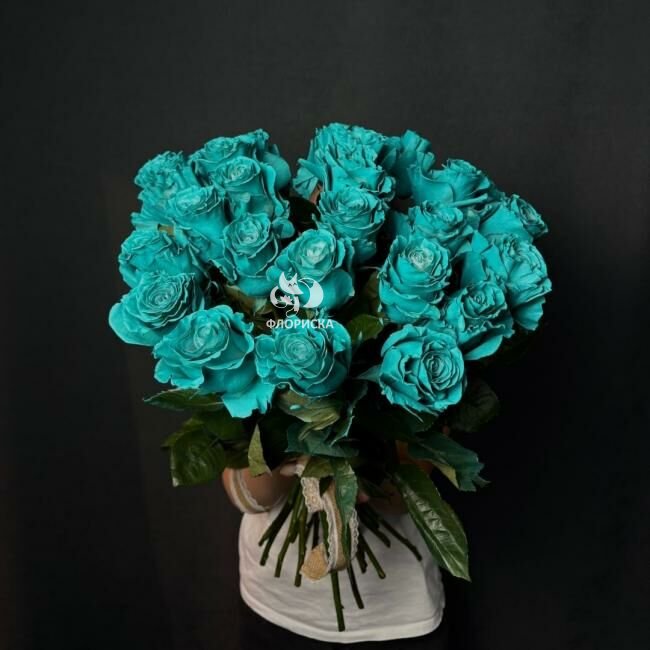 Букет с розами &laquo;Большой подарок&raquo;