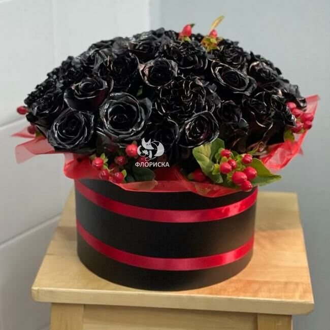 Цветы в коробке  &laquo;Тайная любовь&raquo;