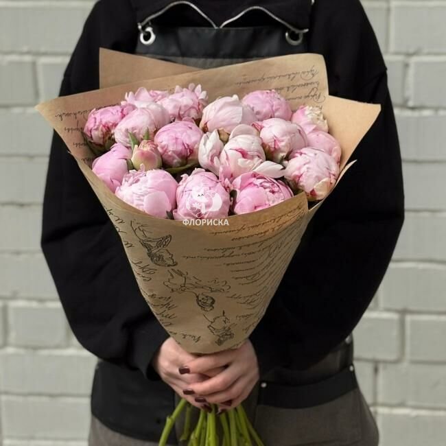 Букет из розовых пионов &laquo;Богатырь&raquo;