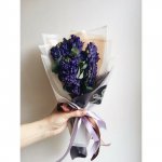 Букет с гиацинтами &laquo;Полночь&raquo;