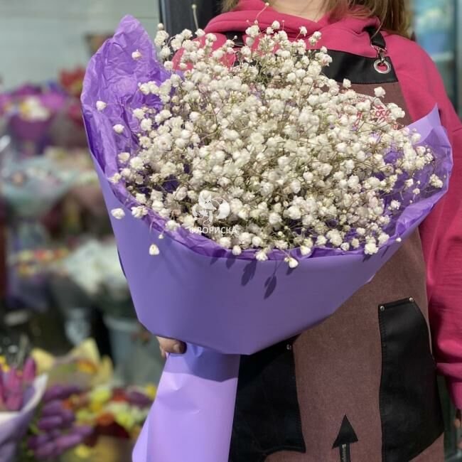 Букет с гипсофилой &laquo;Белоснежка&raquo;