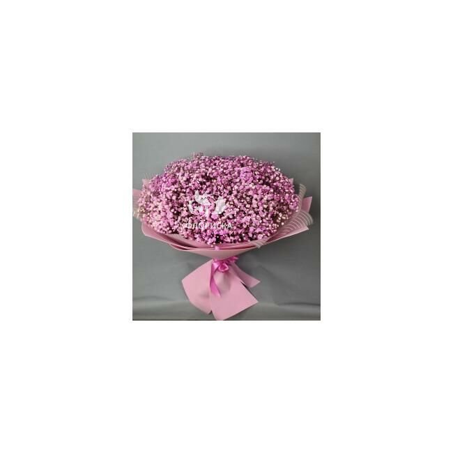 Букет с гипсофилой &laquo;Неженка&raquo;