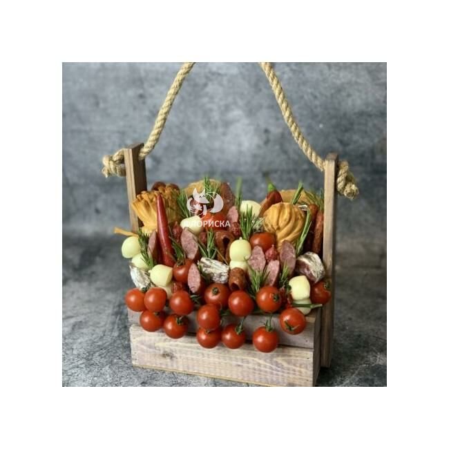 Съедобный букет &laquo;Мясная корзинка&raquo;