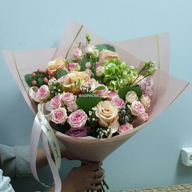 Сборный букет &laquo;Флор&raquo;