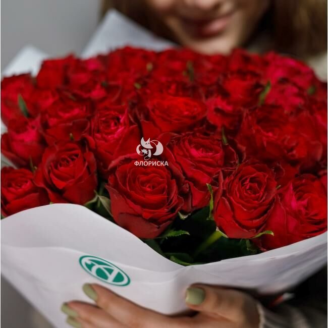 Букет с розами &laquo;Красная мечта&raquo;