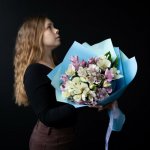 Букет с альстромериями &laquo;Сезонное безумие&raquo;