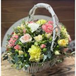 Цветы в корзине &laquo;Радость&raquo;