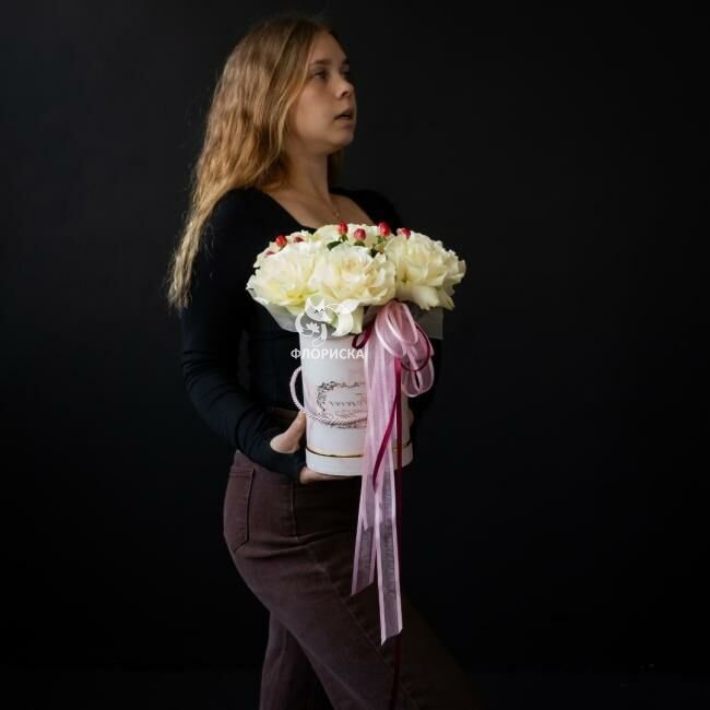 Цветы в коробке &laquo;Лилит&raquo;