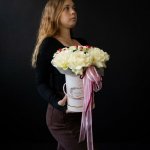 Цветы в коробке &laquo;Лилит&raquo;