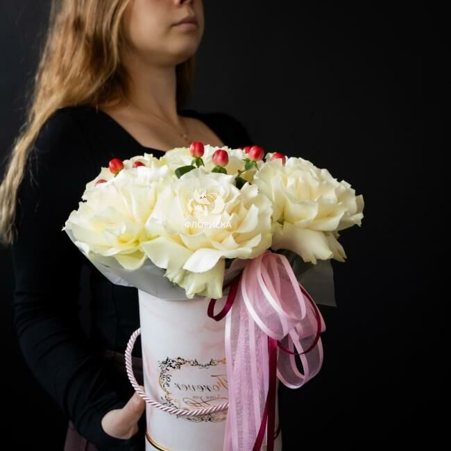 Цветы в коробке &laquo;Лилит&raquo;