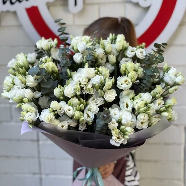 Букет из белого лизиантуса &laquo;Пышность&raquo;