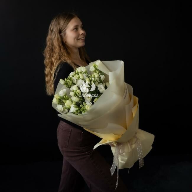 Букет с эустомой &laquo;Южность&raquo;