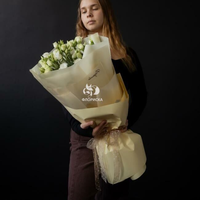 Букет с эустомой &laquo;Южность&raquo;