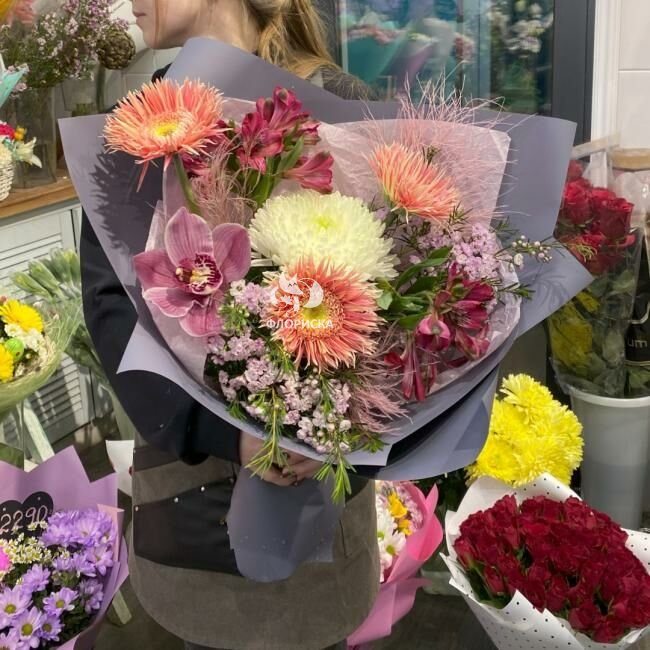 Сборный букет &laquo;Индивидуальный&raquo;