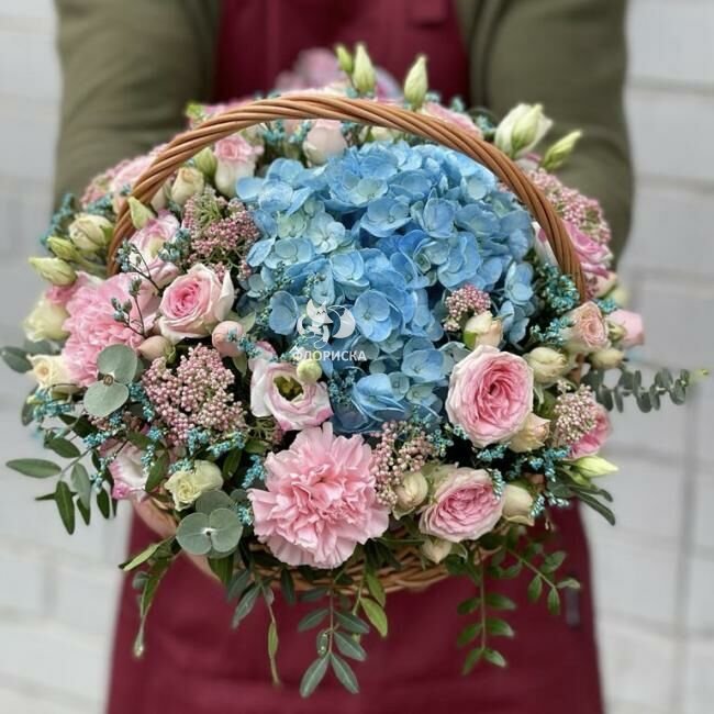 Цветочная композиция &laquo;Голубые грёзы&raquo;