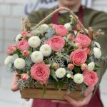 Цветы в корзине  &laquo;Радость встречи&raquo;