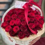 Цветы в корзине  &laquo;Соблазн&raquo;