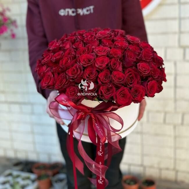 Цветы в коробке &laquo;Романтика&raquo;