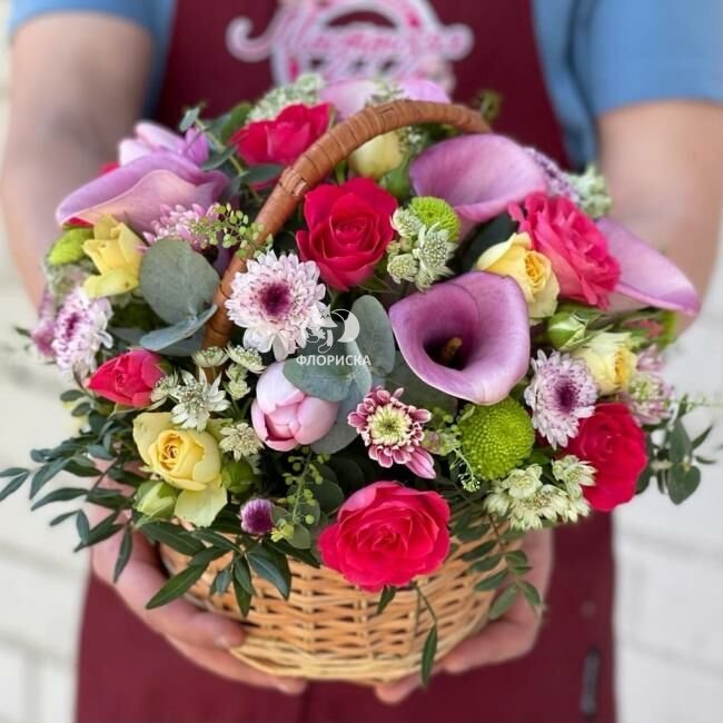 Цветы в корзине  &laquo;Дивный сад&raquo;