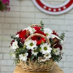 Цветы в корзине  &laquo;Бал&raquo;