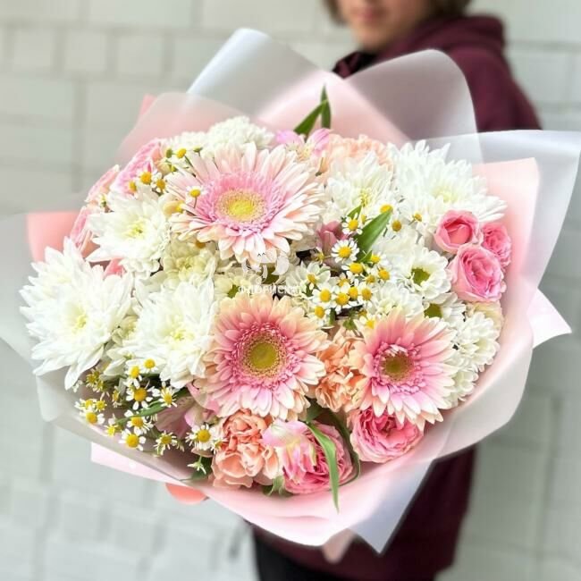 Сборный букет &laquo;Лучшее будущее&raquo;