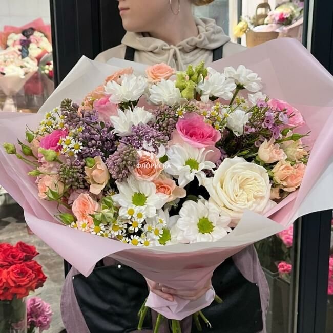 Сборный букет &laquo;Яркость-Нежность&raquo;