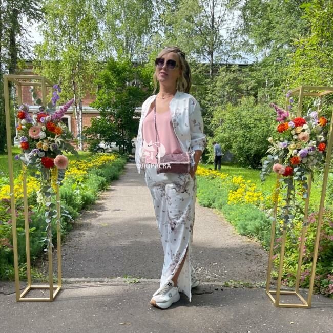 Композиции на стойки на свадьбу