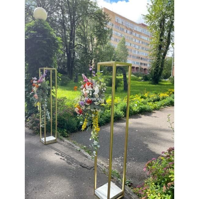 Композиции на стойки на свадьбу