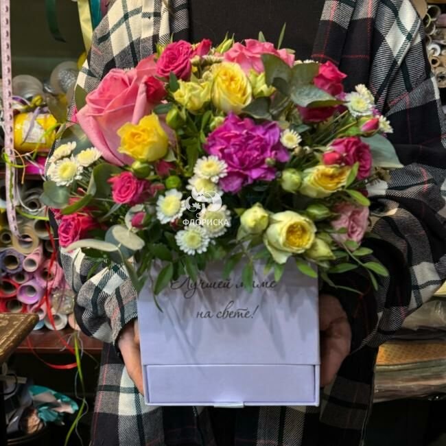 Композиция в коробке