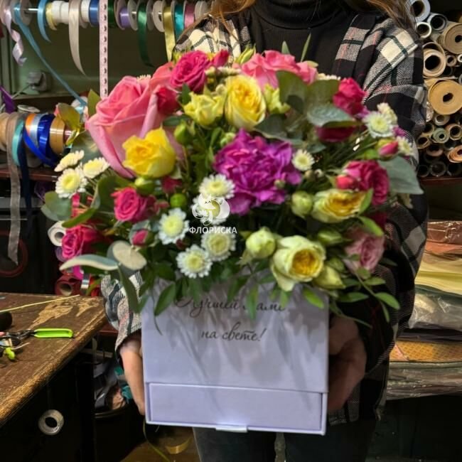 Композиция в коробке