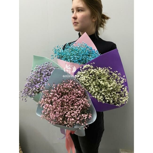 Букет с гипсофилой &laquo;Минивен&raquo;