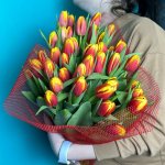 Букет с тюльпанами &laquo;Пламенный привет&raquo;