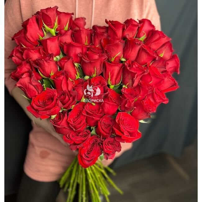 Букет из 51 розы &laquo;Сердце&raquo;