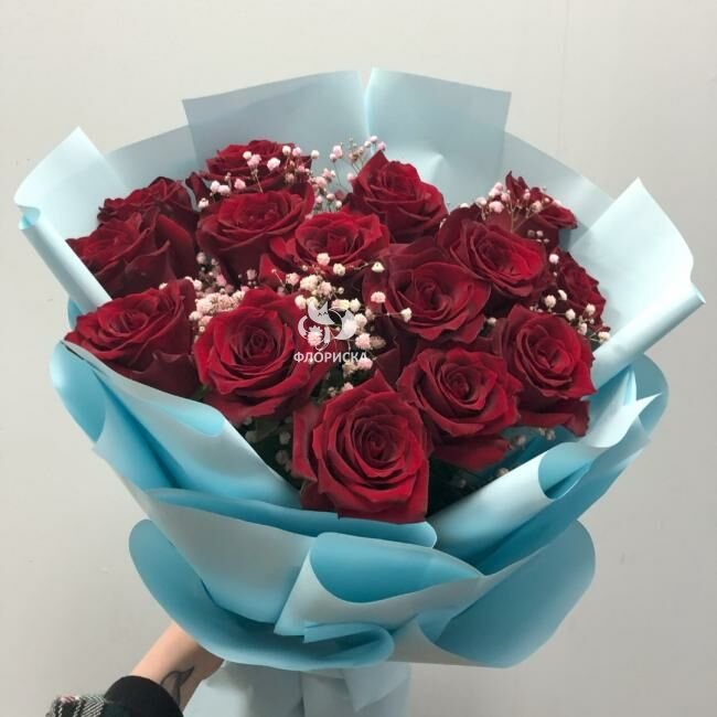 Букет из 15 красных роз &laquo;Мента&raquo;
