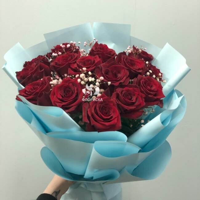 Букет из 15 красных роз &laquo;Мента&raquo;