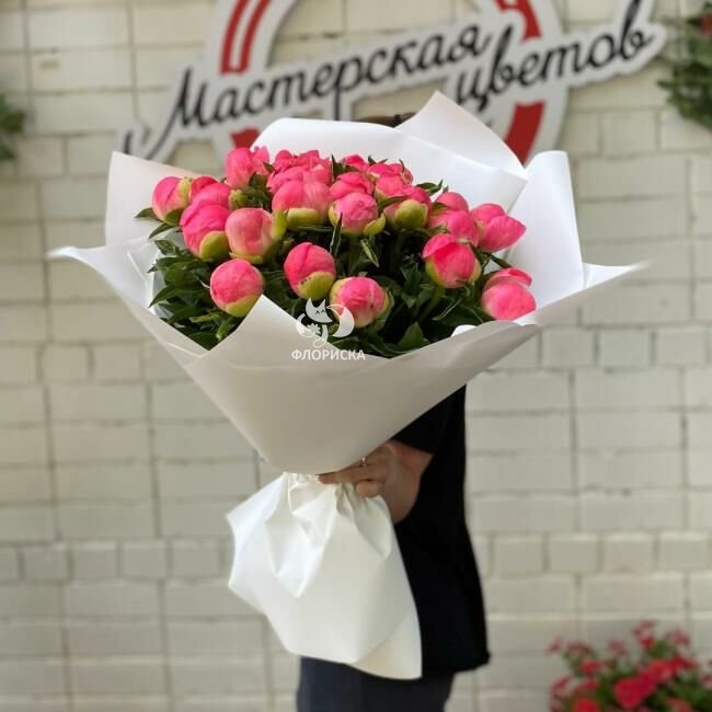 Букет с пионами &laquo;Кораллы&raquo;