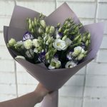 Букет с эустомой &laquo;Инфинити&raquo;