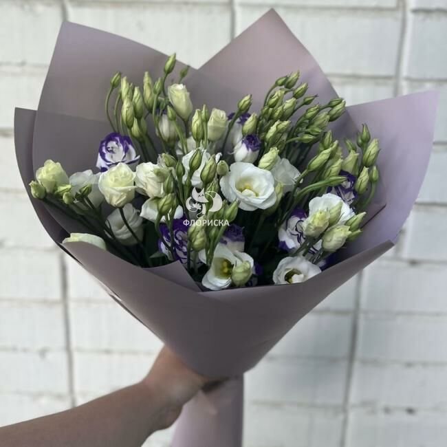 Букет с эустомой &laquo;Инфинити&raquo;