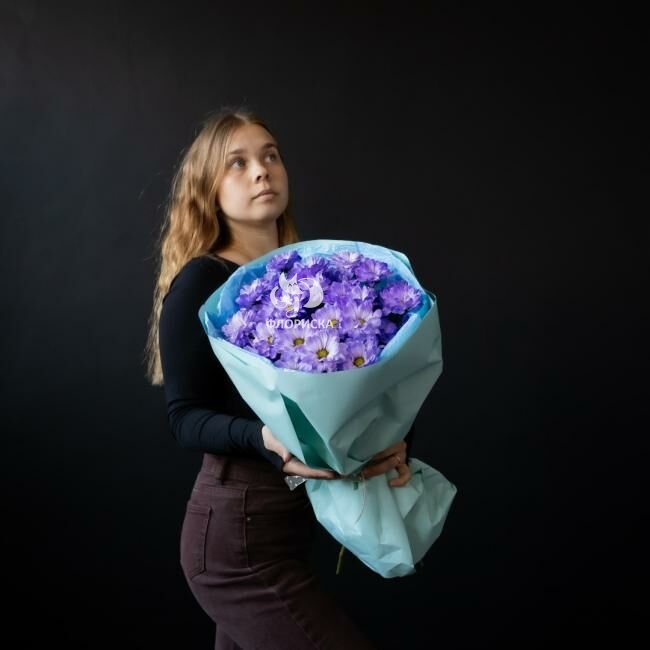 Букет с хризантемами &laquo;Голубка&raquo;