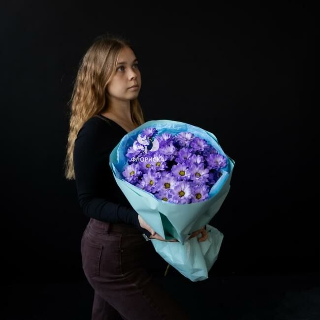 Букет с хризантемами &laquo;Голубка&raquo;