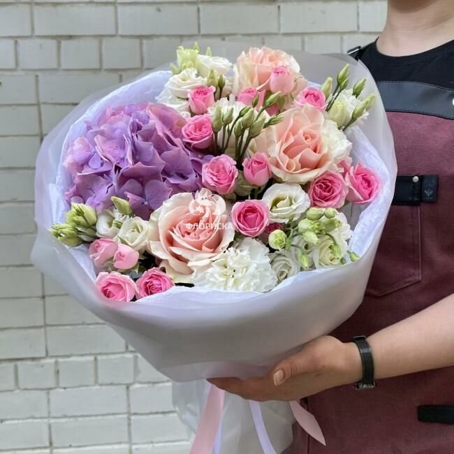 Сборный букет &laquo;Пушка&raquo;