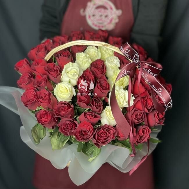 Розы в корзине &laquo;Луиза&raquo;