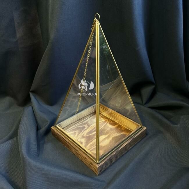 Стеклянная шкатулка