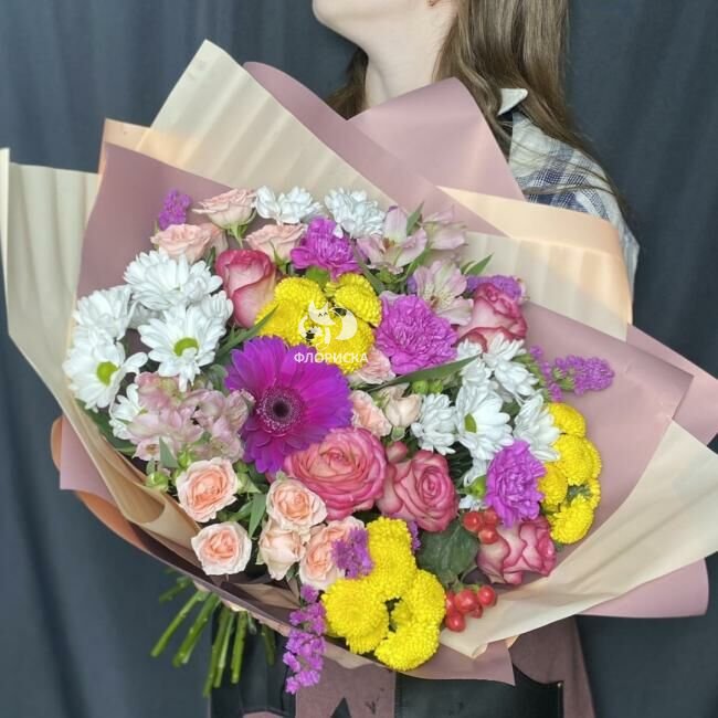Сборный букет &laquo;Светлана&raquo;